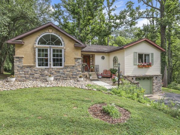 225 Sebaugh Drive , Zanesville, OH 43701