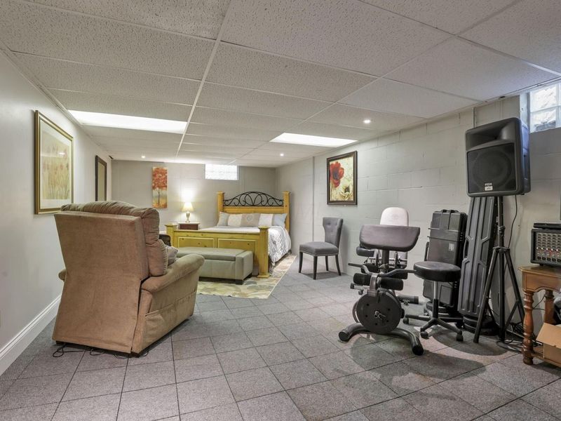 225 Sebaugh Drive , Zanesville, OH 43701 Photo 35