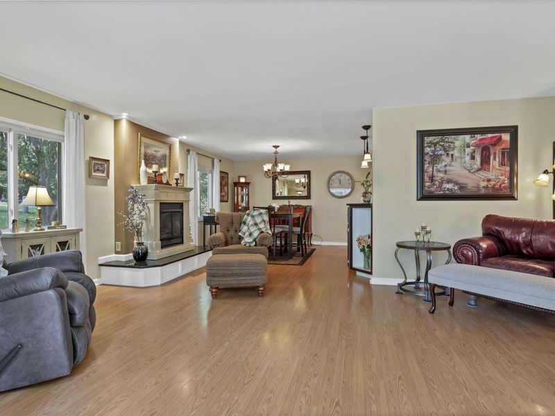 225 Sebaugh Drive , Zanesville, OH 43701 Photo 4