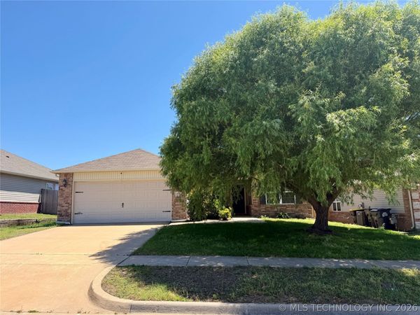 5756 E 148th Street S, Bixby, OK 74008