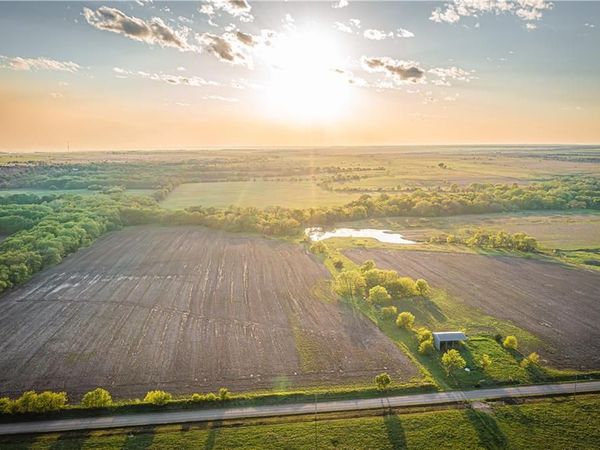 T Road, Eureka, KS 66860