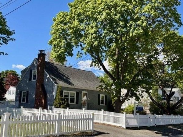 73 Sunrise Dr, Weymouth, MA 02191