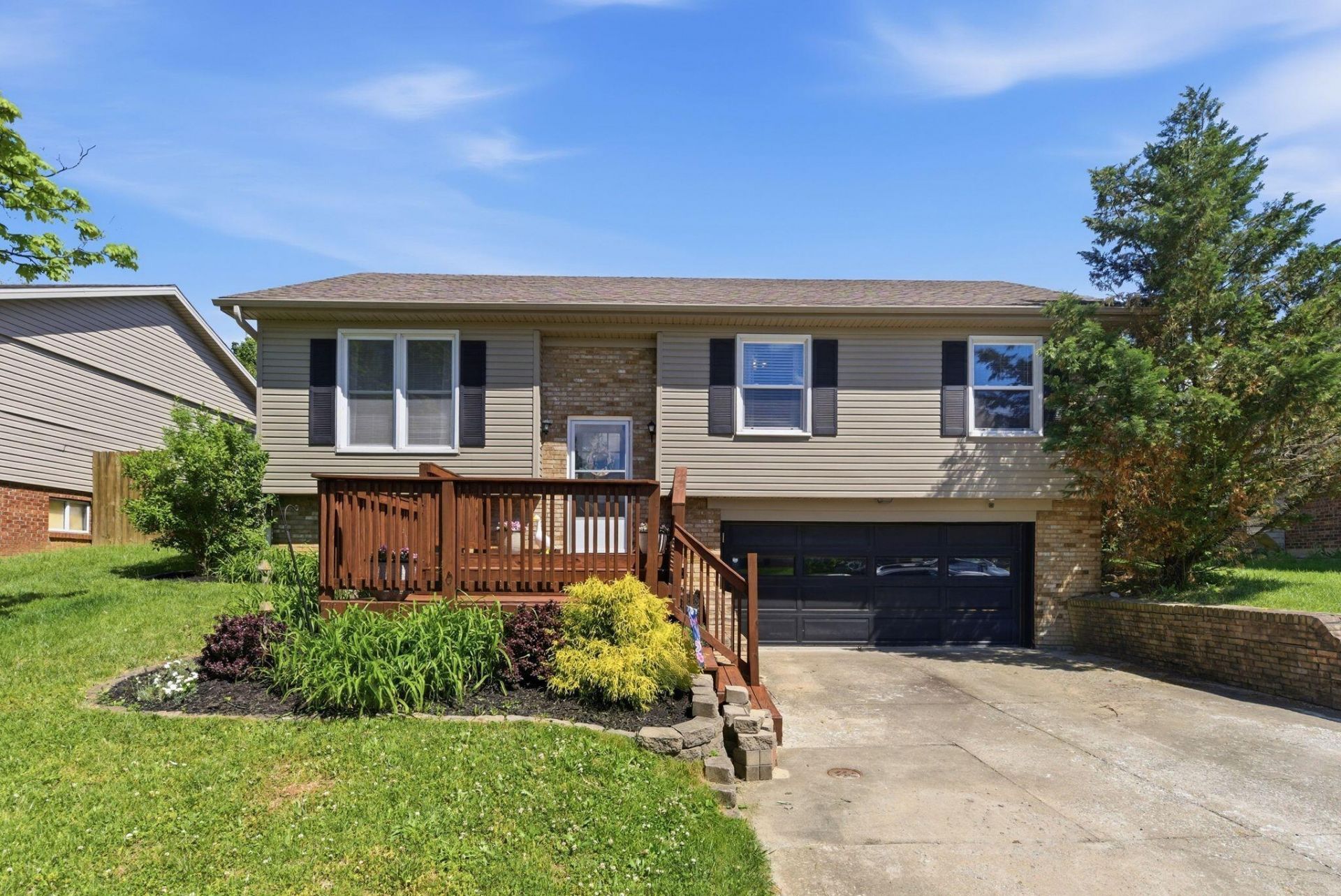 3552 Sundart Drive, Lexington, KY 40517 Main Photo