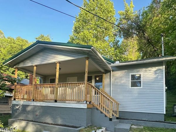 120 Templeton Street, Appalachia, VA 24216