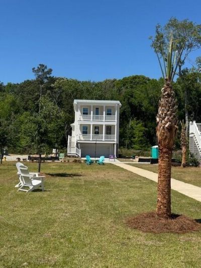 727 Minton Road Photo 2