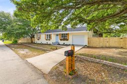 2708 Crestline Drive photo 4