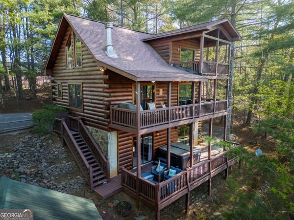 258 Dupont Drive, Blue Ridge, GA 30522