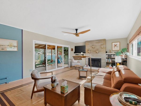 806 Hermosa Drive NE, Albuquerque, NM 87110