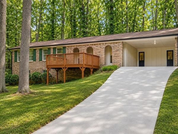 6542 Payton Woods Lane , Tucker, GA 30084