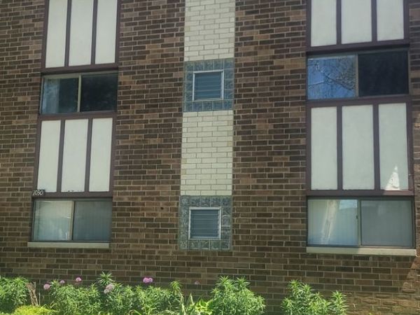 1030 south dunlop , Unit 1E, Forest Park, IL 60130