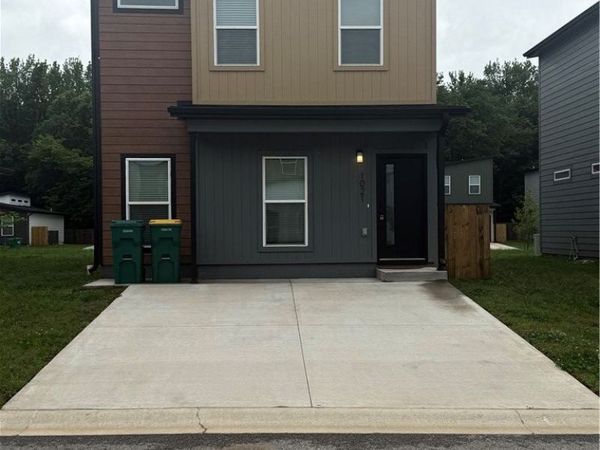 1021 States Avenue , Bentonville, AR 72713