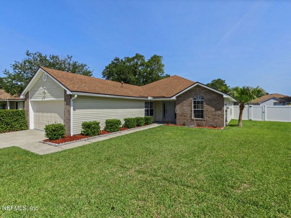 1825 WILLESDON Drive W, Jacksonville, FL 32246