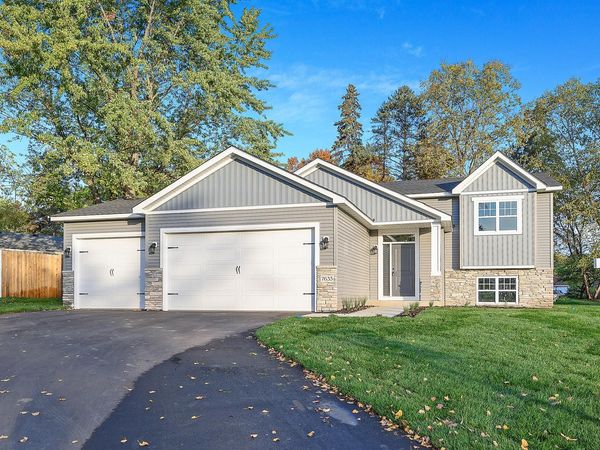 000 N Enchanted Drive NW, Andover, MN 55304