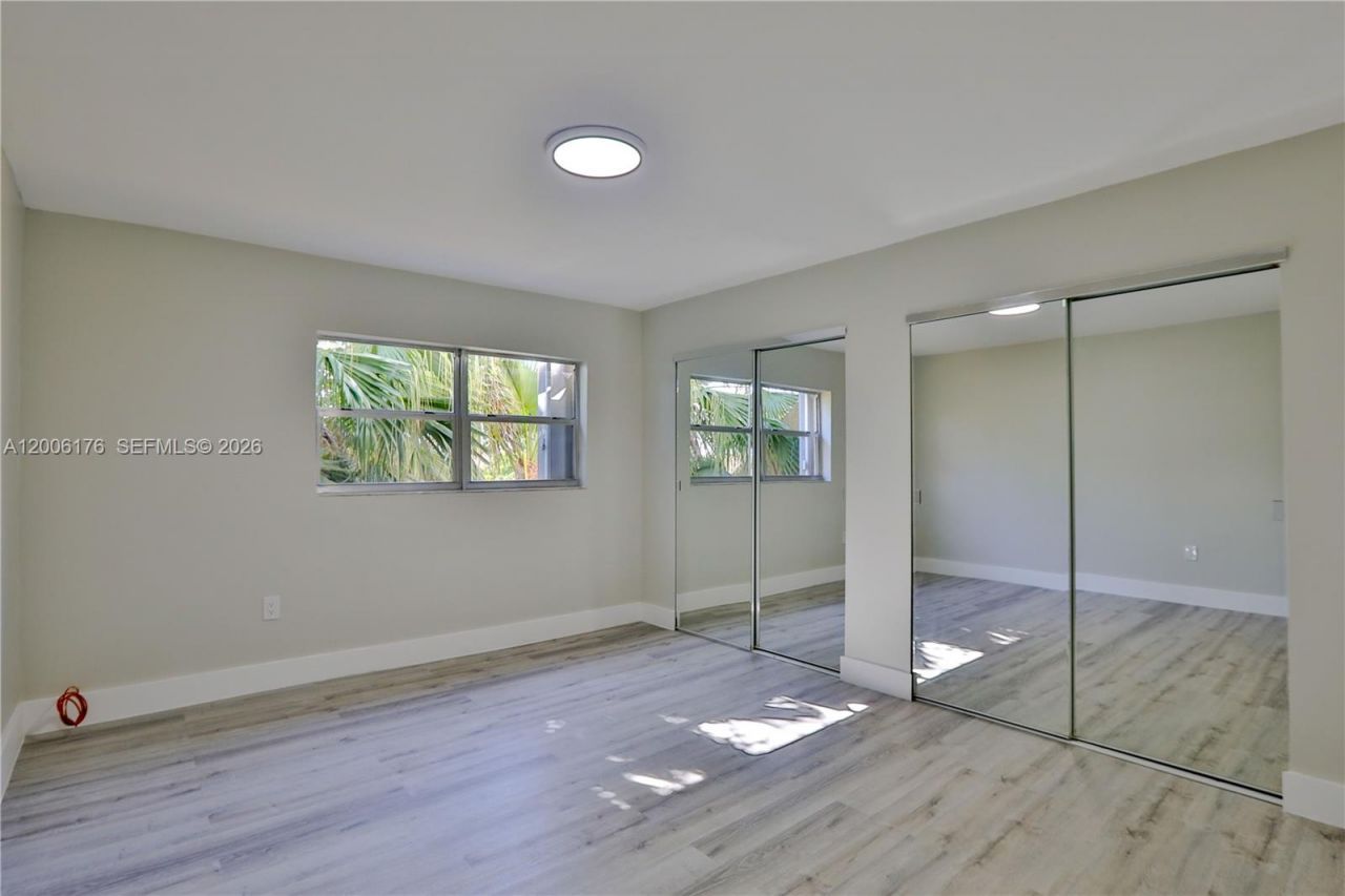 10 NW 87th Ave, Unit B209, Miami, FL 33172 Photo