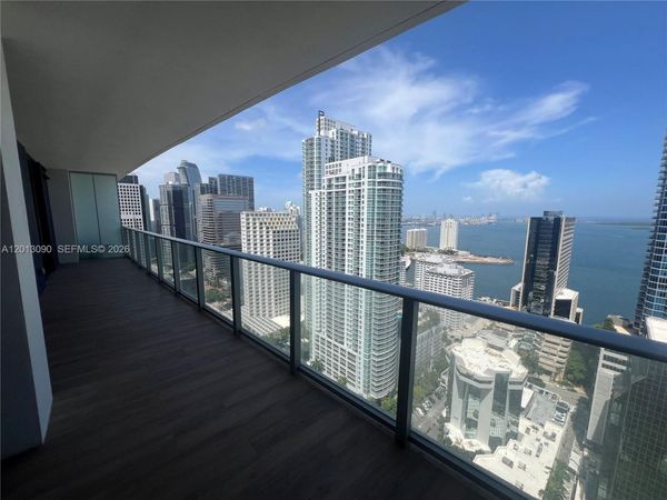 1010 Brickell Ave, Unit 3704, Miami, FL 33131
