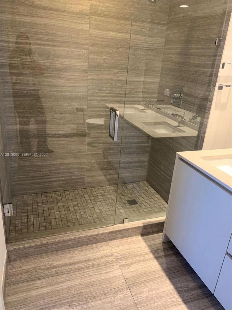 1010 Brickell Ave, Unit 3704, Miami, FL 33131 Photo