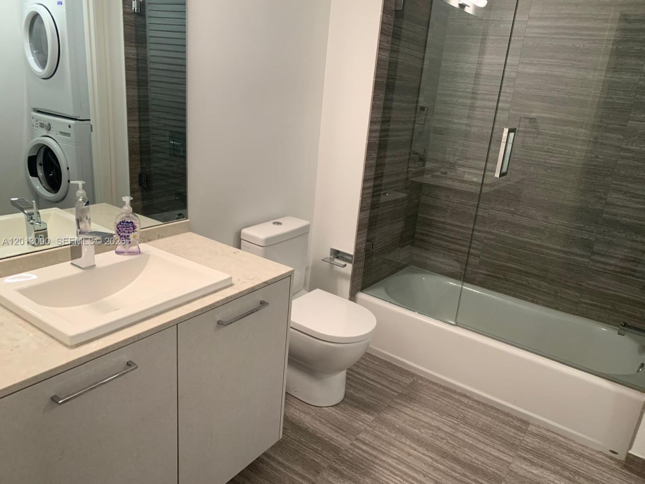 1010 Brickell Ave, Unit 3704, Miami, FL 33131 Photo