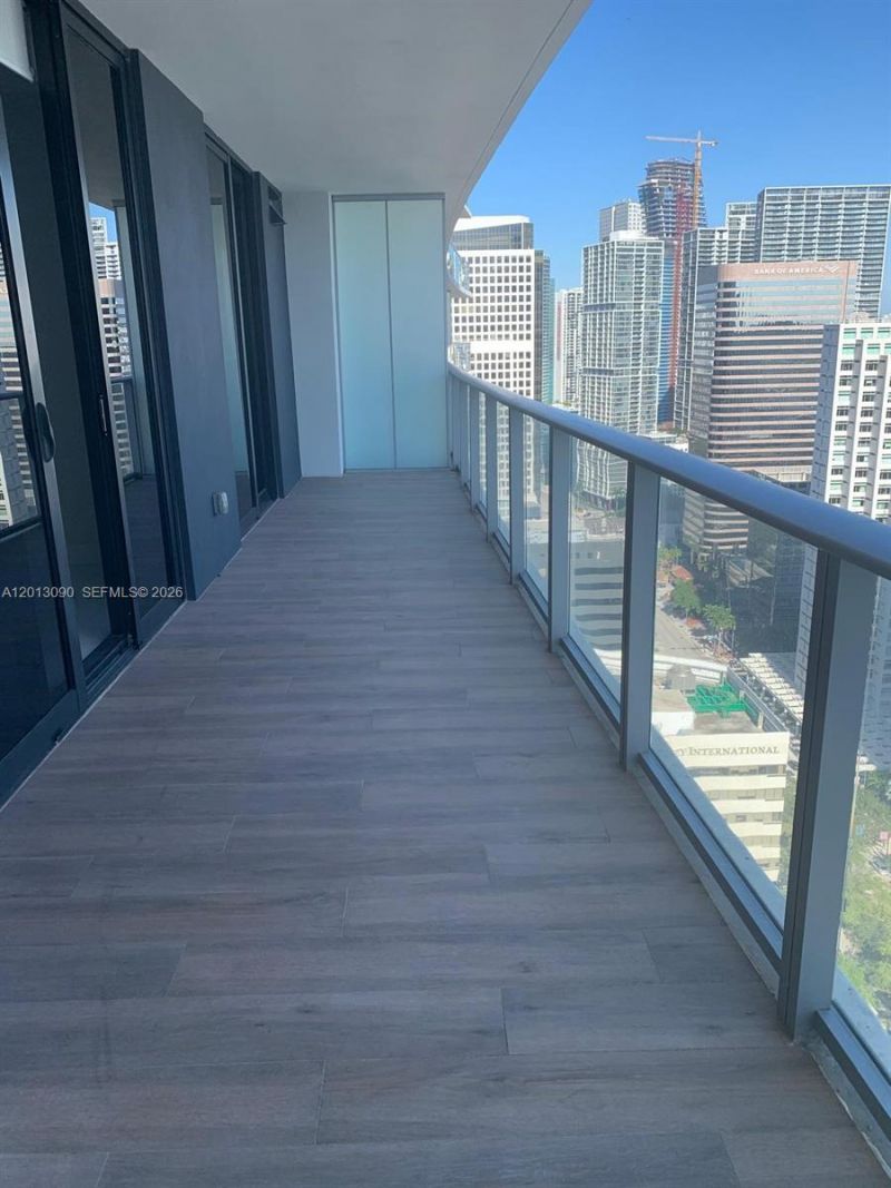 1010 Brickell Ave, Unit 3704, Miami, FL 33131 Photo
