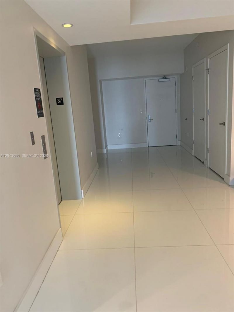 1010 Brickell Ave, Unit 3704, Miami, FL 33131 Photo