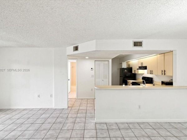 8660 SW 212th St, Unit 306, Cutler Bay, FL 33189