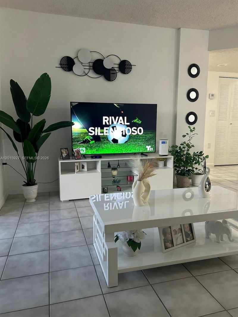 8660 SW 212th St , Unit 306, Cutler Bay, FL 33189 Photo
