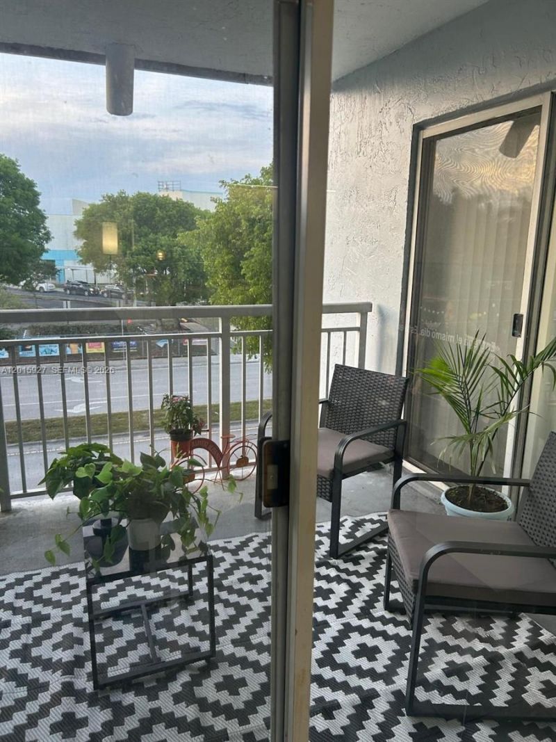 8660 SW 212th St , Unit 306, Cutler Bay, FL 33189 Photo