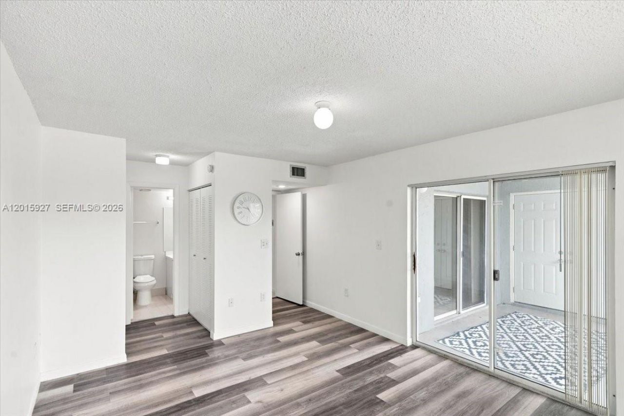 8660 SW 212th St, Unit 306, Cutler Bay, FL 33189 Photo