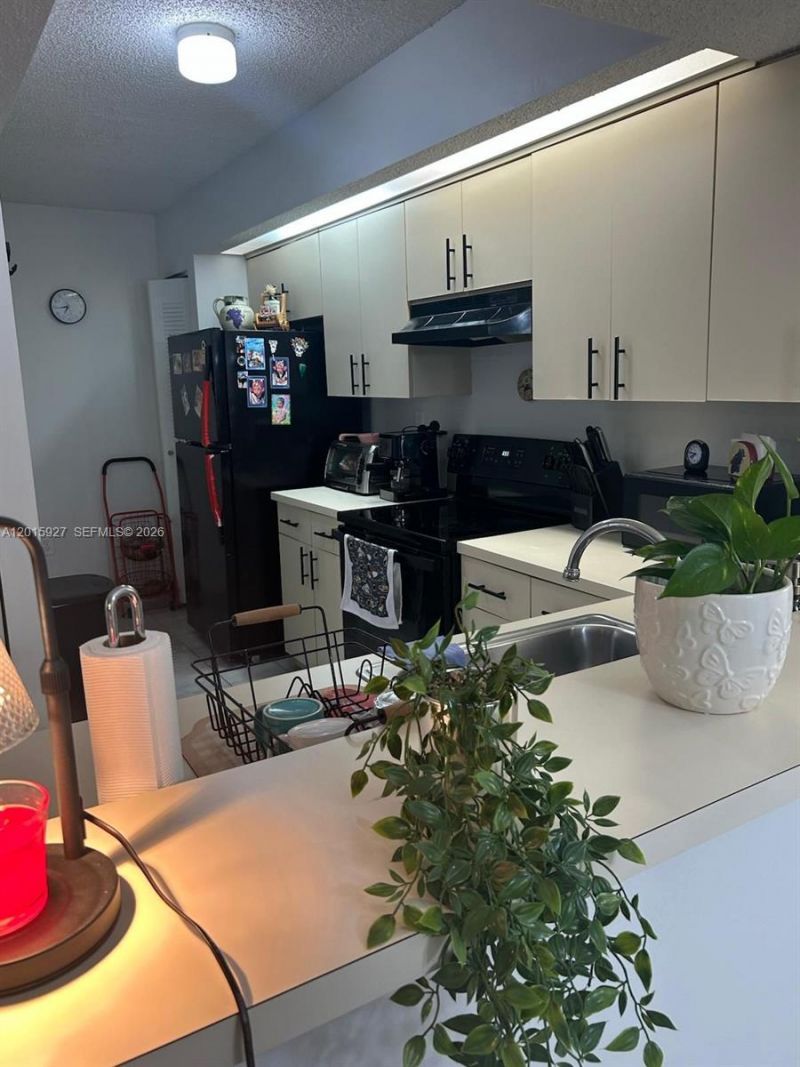 8660 SW 212th St , Unit 306, Cutler Bay, FL 33189 Photo
