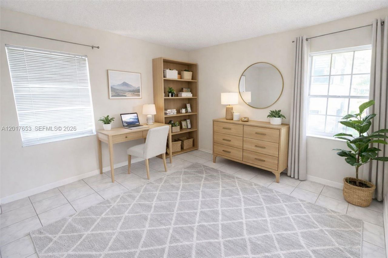 464 NE 210th Circle Ter, Unit 204, Miami, FL 33179 Photo