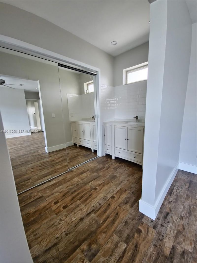 4900 Cleveland St , Hollywood, FL 33021 Photo