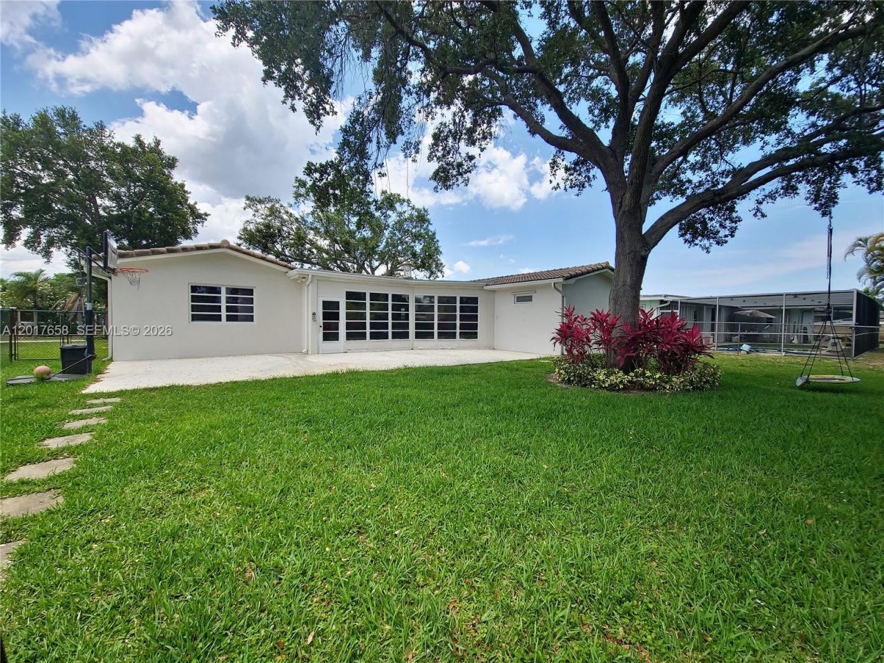 4900 Cleveland St , Hollywood, FL 33021 Photo