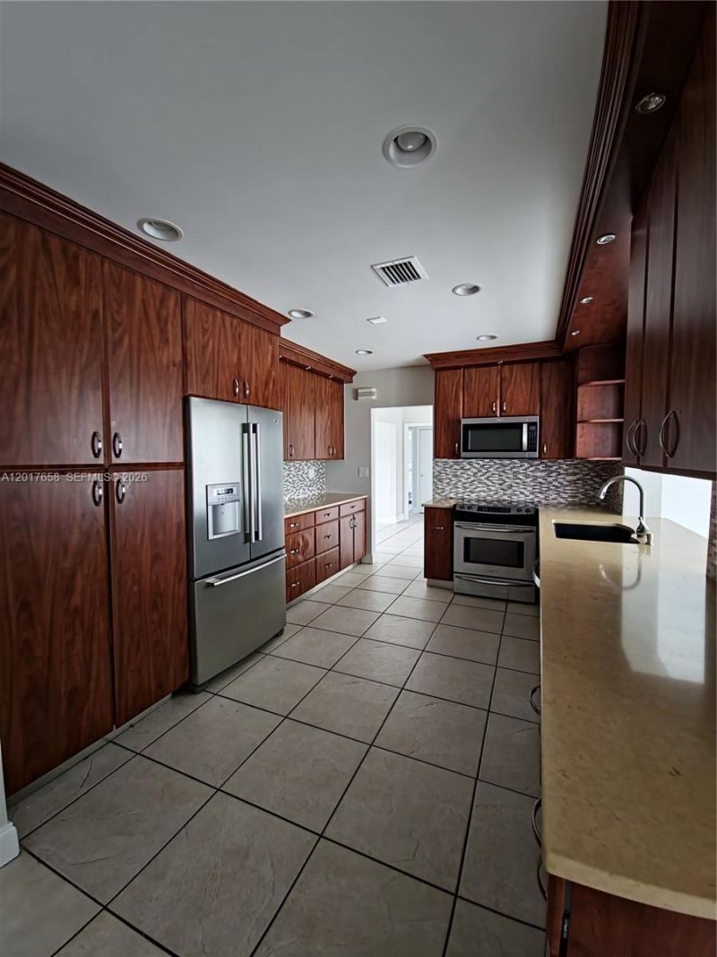 4900 Cleveland St , Hollywood, FL 33021 Photo