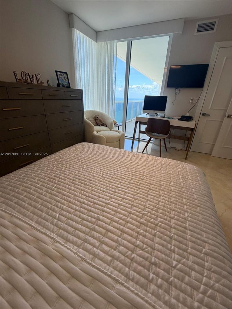 1800 S Ocean Dr , Unit 3701, Hallandale Beach, FL 33009 Photo