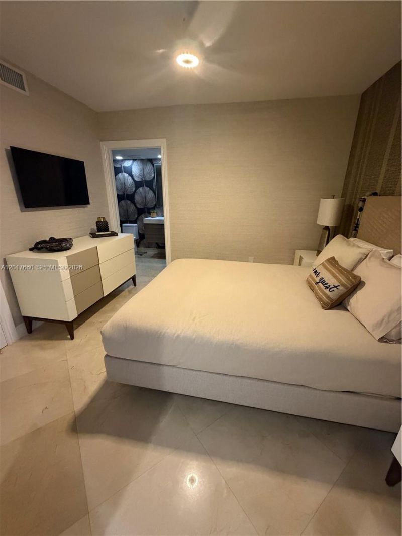 1800 S Ocean Dr , Unit 3701, Hallandale Beach, FL 33009 Photo