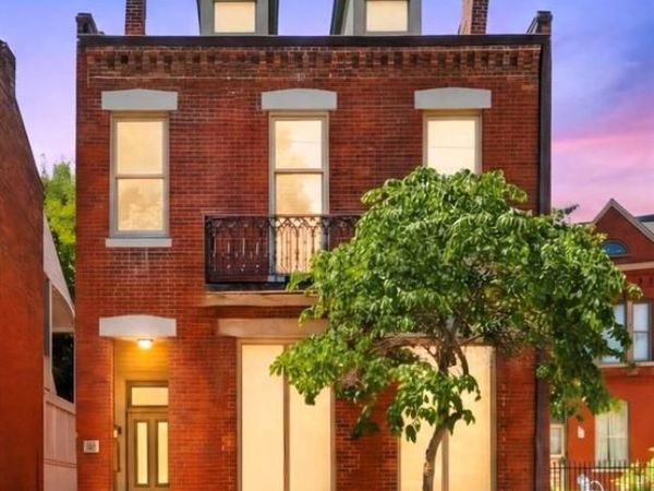 1841 S 9th Street , St Louis, MO 63104