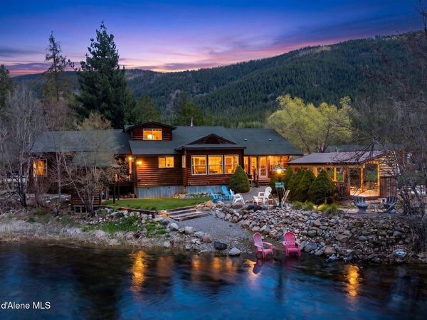 5634 Moyie River RD, Bonners Ferry, ID 83805