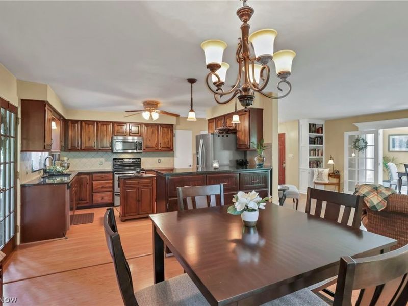 225 Sebaugh Drive , Zanesville, OH 43701 Photo 15