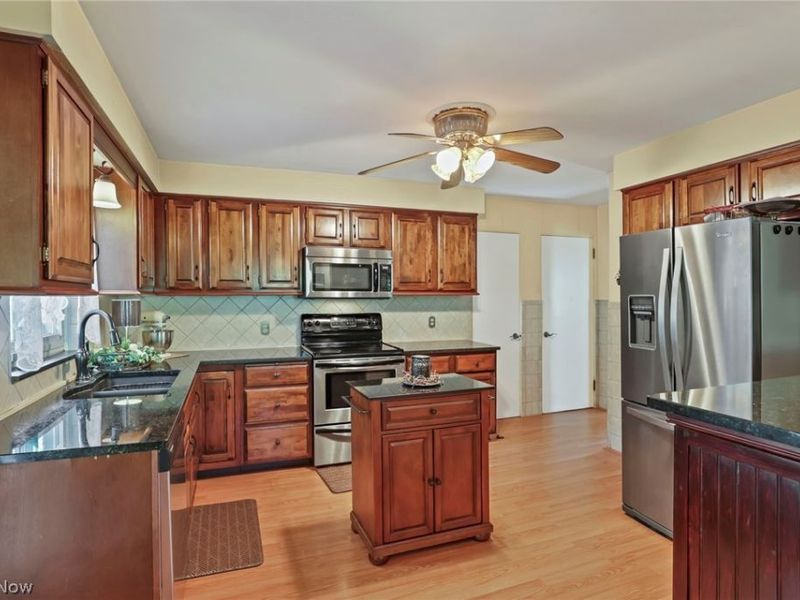 225 Sebaugh Drive , Zanesville, OH 43701 Photo 16