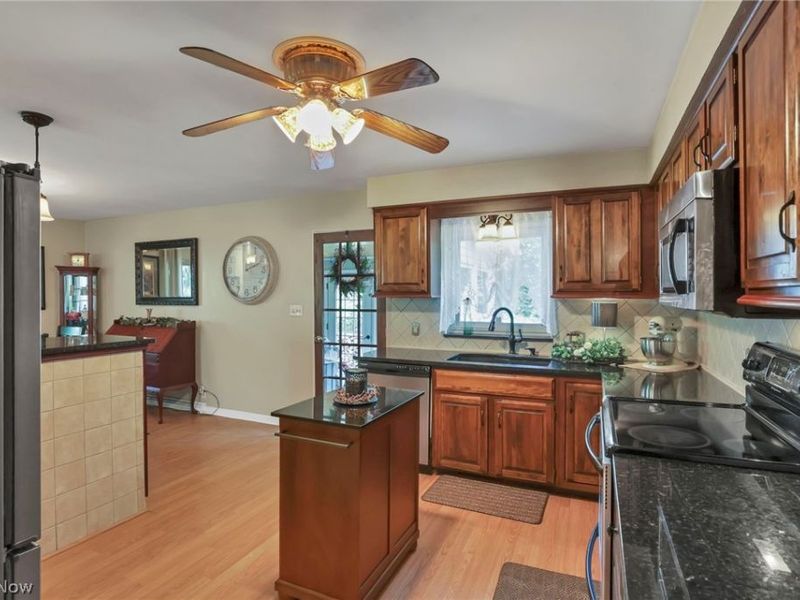 225 Sebaugh Drive , Zanesville, OH 43701 Photo 23