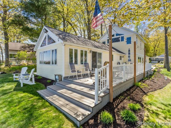 1071 E Hess Lake Drive, Grant, MI 49327