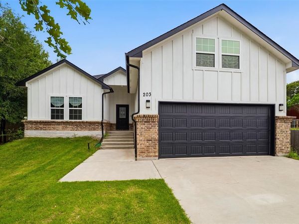 203 Pioneer Drive, Keene, TX 76059