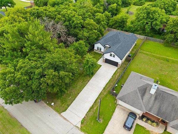 203 Pioneer Drive, Keene, TX 76059