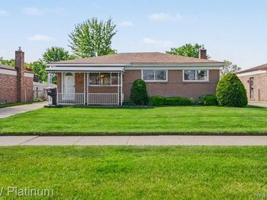 13646 Edwin Court, Warren, MI 48088