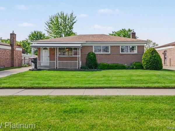 13646 Edwin Court, Warren, MI 48088