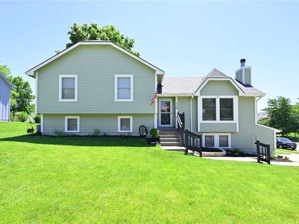 539 Lauren Street, Liberty, MO 64068