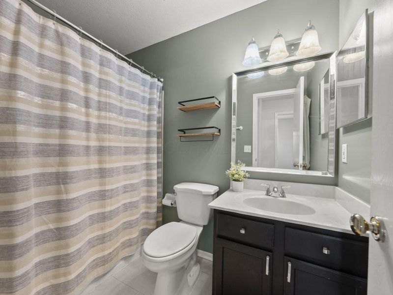 6278 Riverstone Drive, Columbus, OH 43228 Photo 27