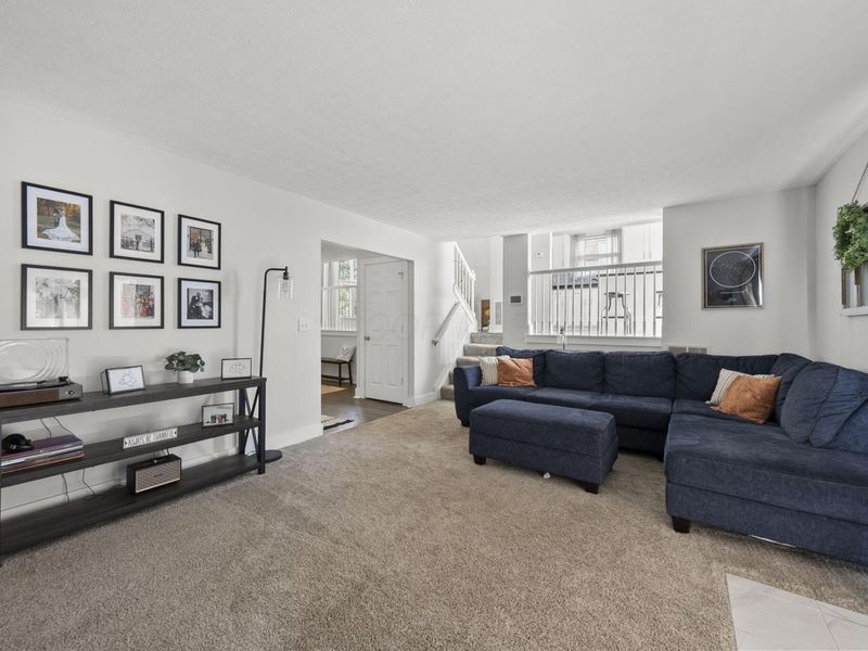 6278 Riverstone Drive, Columbus, OH 43228 Photo 9