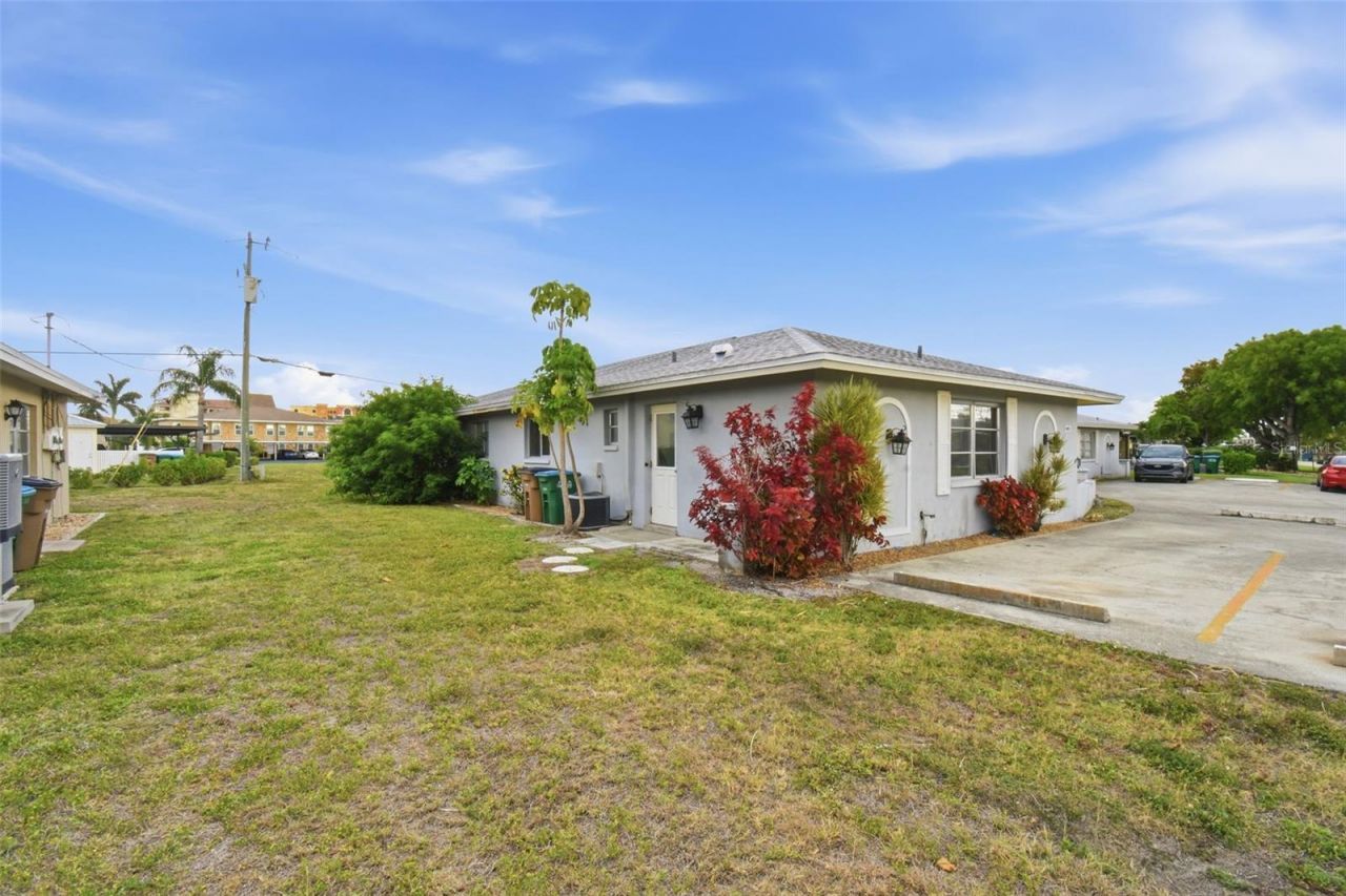 4015 SE 19th Avenue , Unit 5-9, Cape Coral, FL 33904 Photo
