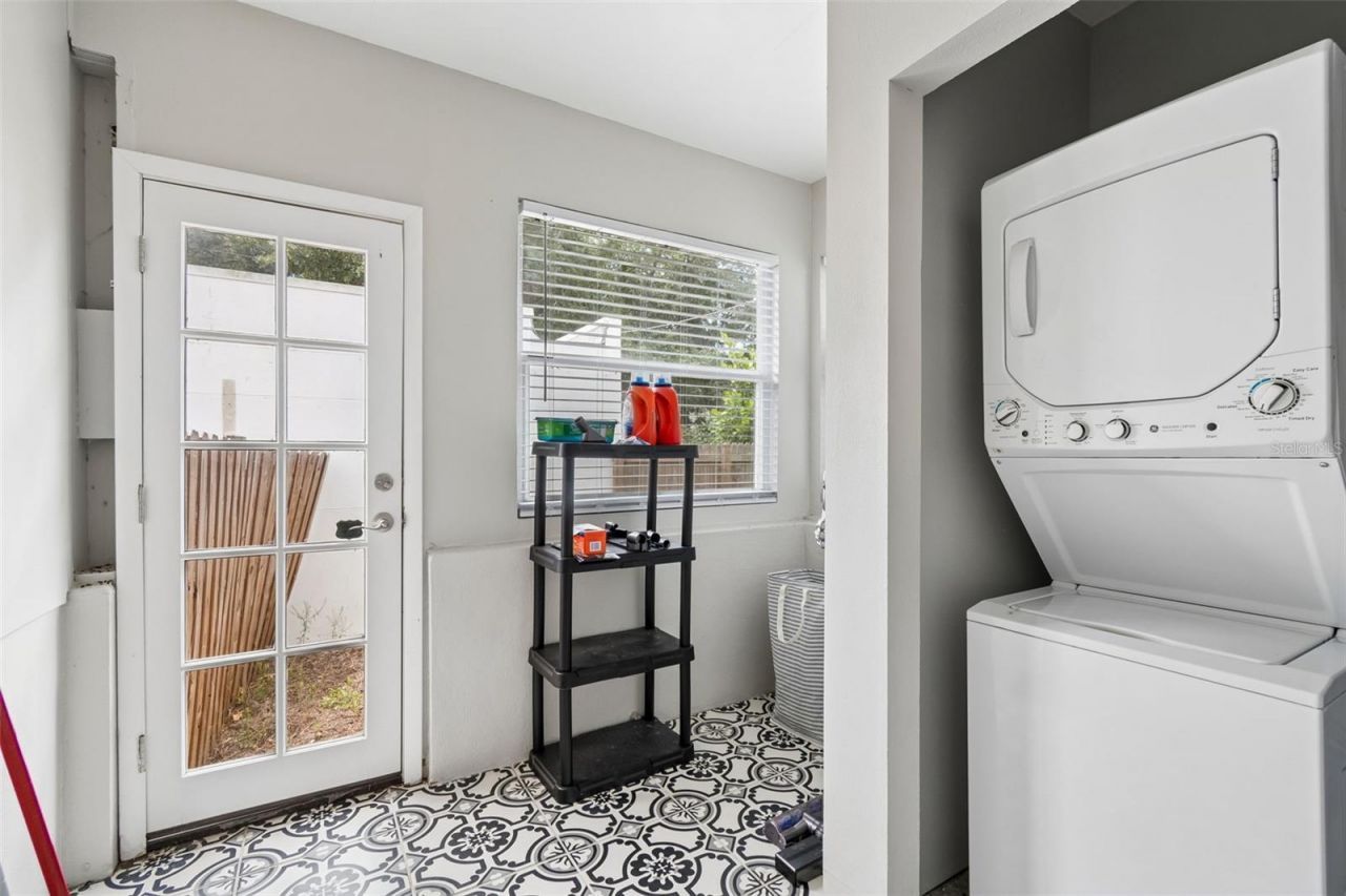 1500 30th Avenue N, Saint Petersburg, FL 33704 Photo