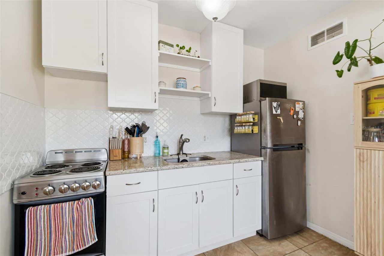 1500 30th Avenue N, Saint Petersburg, FL 33704 Photo